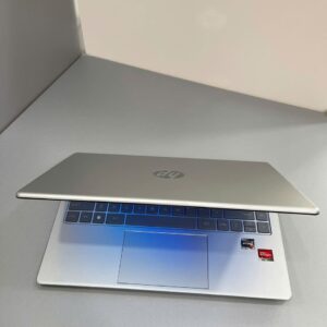 laptop hp 14 ryzen 5 7520u8g512g 4