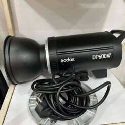 Đèn Flash Godox DP600III cũ