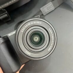 sony zv e10 ii kem kit 16 50mm ii den cu 1